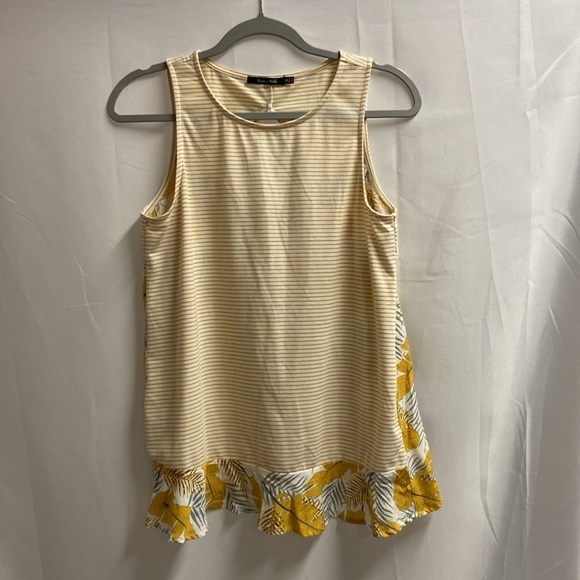 Doe & Rae Stripe Floral Cut Out Back Tank Yellow & Gold Size Small - Picture 3 of 6